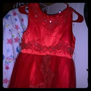 dress size 7 never worn with tags